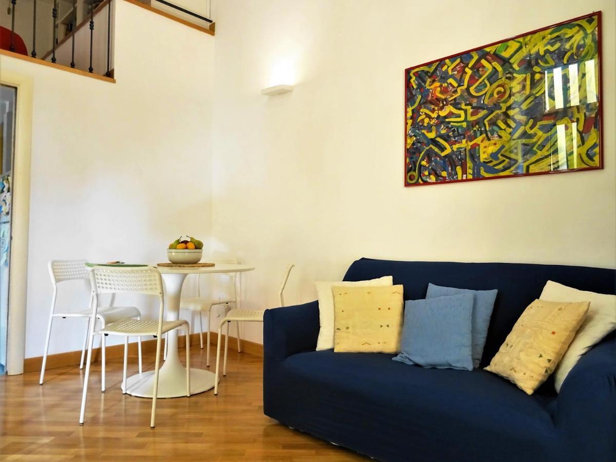 Mezzocannone Holiday House Napoli Dış mekan fotoğraf